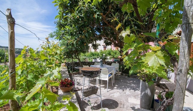 Studio flat with terrace Veli Lošinj, Lošinj (AS-21185-a)