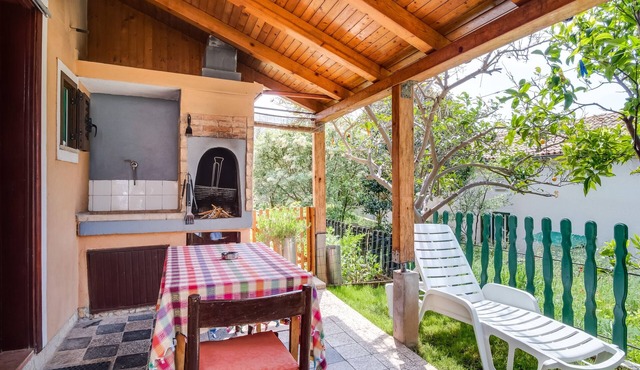 Studio flat with terrace Mali Lošinj, Lošinj (AS-15050-a)