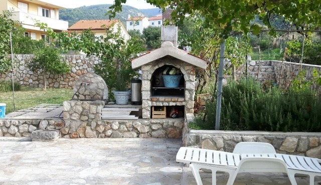 Studio flat with terrace Martinšćica, Cres (AS-14334-c)