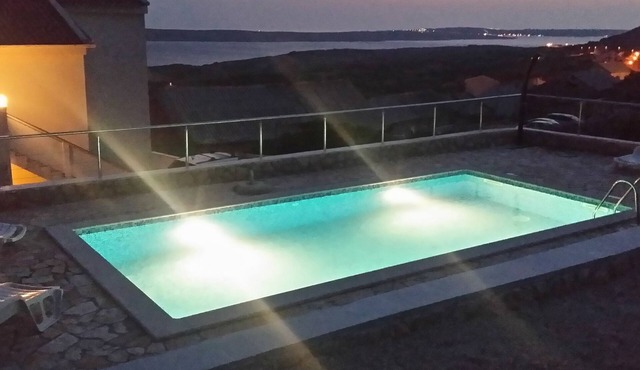 Studio flat with terrace and sea view Zubovići, Pag (AS-9365-a)