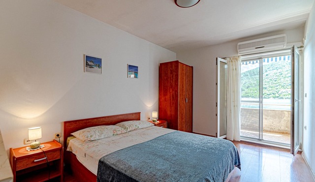 Studio flat with terrace and sea view Pasadur, Lastovo (AS-8392-a)