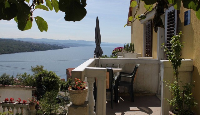 Studio flat with terrace and sea view Opatija - Volosko, Opatija (AS-7897-a)