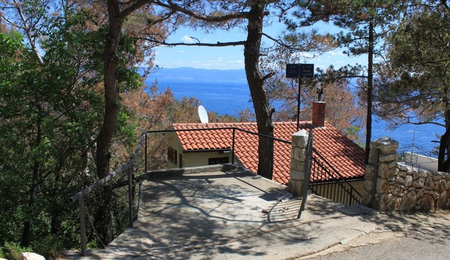 Studio flat with terrace Brseč (Opatija) (AS-2359-a)