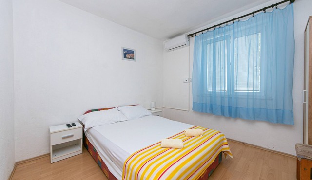 Studio flat with terrace and sea view Gradac, Makarska (AS-5198-a)