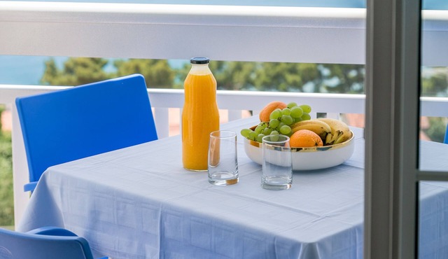 Studio flat with terrace and sea view Podaca, Makarska (AS-6736-a)
