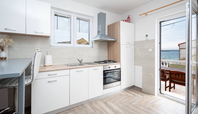 Studio flat with terrace and sea view Tkon, Pašman (AS-17360-a)
