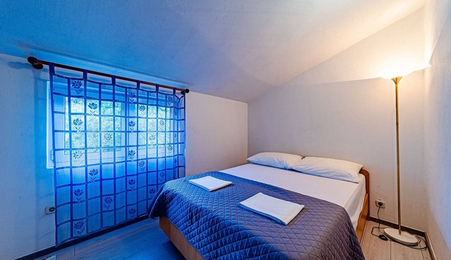 Studio flat with terrace Trpanj, Pelješac (AS-257-d)