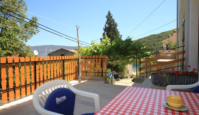 Studio flat with terrace and sea view Valun, Cres (AS-8081-a)