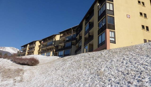 Studio for 2 with ski box, Barcelonnette