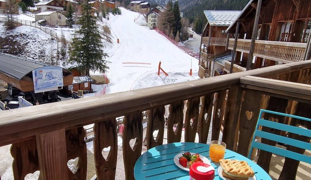 Studio for 3 in Valfréjus center, balcony and ski locker