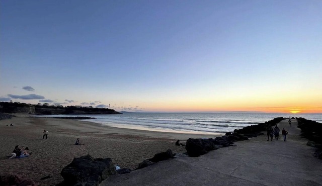 Studio for 3 people 800m from the beach with private parking space.