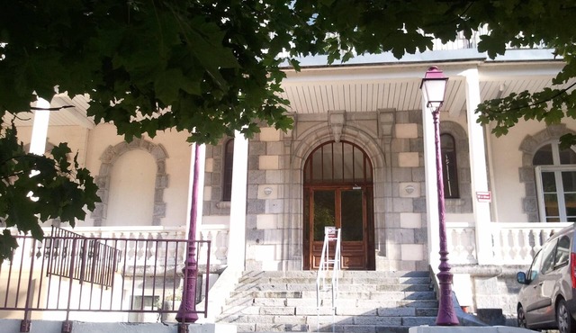 studio for 4 to 6 people in beautiful luxury residence BAREGES