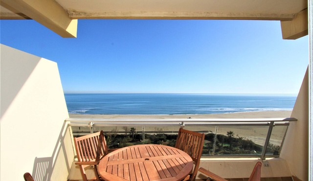 Studio for 3 with sea view