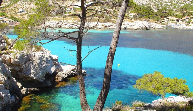 studio for 2 people with 30 m2 terrace 6 km of beaches and coves