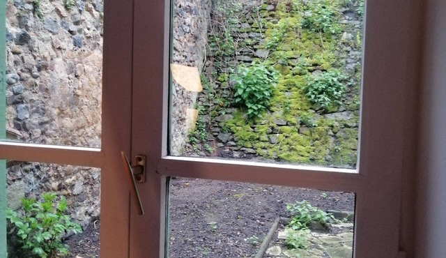 Studio for rent by the night or by the week