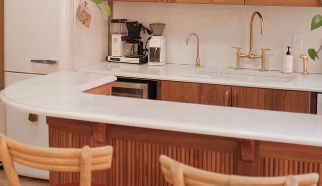 Studio Four · Courtyard Canopy Retreat