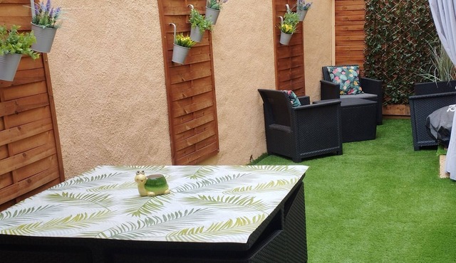 Studio 1* peaceful private garden