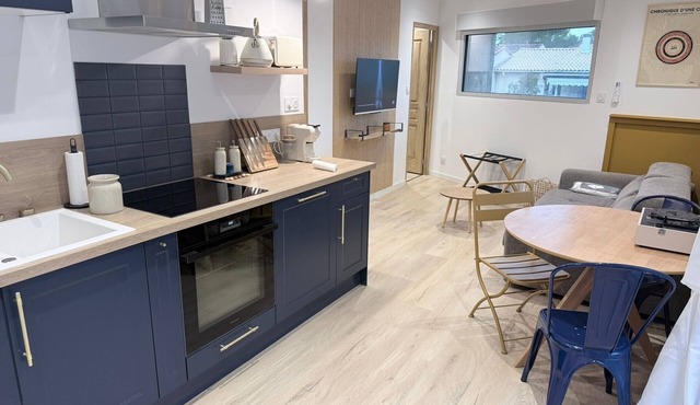 Studio-Suite-Ensuite with Shower