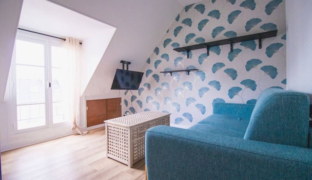 Studio FullEquiped 2person with balcony 17th