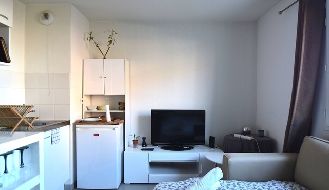 Studio Gare St Roch 1er étage - Air Rental
