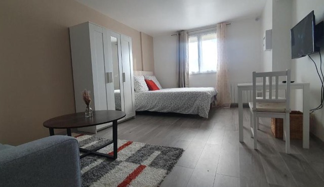 Studio Grand Confort à Houilles