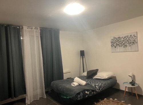 Studio Hanoï charpenne