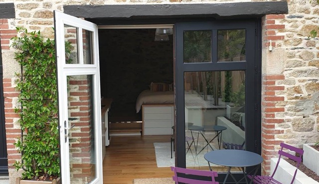 STUDIO Hortensia with patio and garden