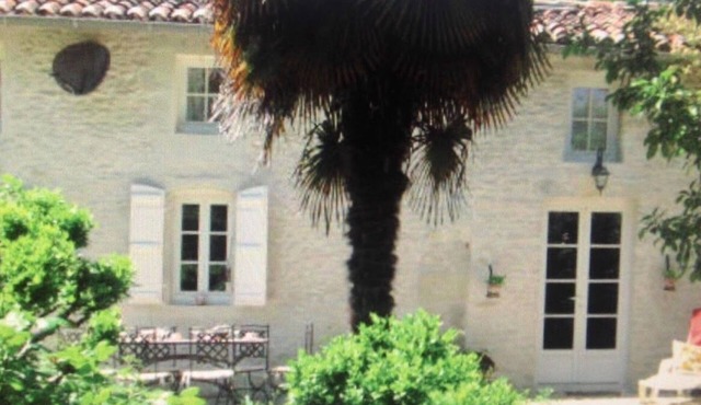 Studio Hublot for 2 people Cognac region