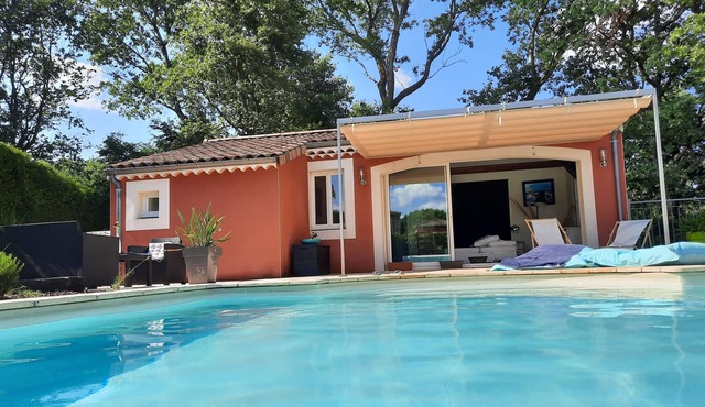 Studio Independant Dans un Golf Avec Piscine et Jardin