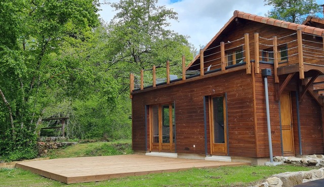 STUDIO IN A GREEN SETTING