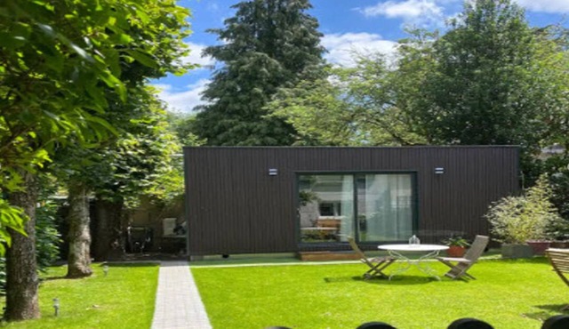 Studio in a quiet garden near Versailles and Paris