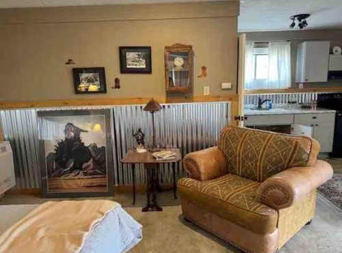 Studio in Downtown Craig Walk to Missouri River