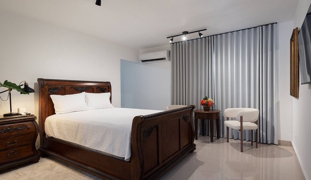 Studio in Gazcue: from Colonial Zone & Incipler