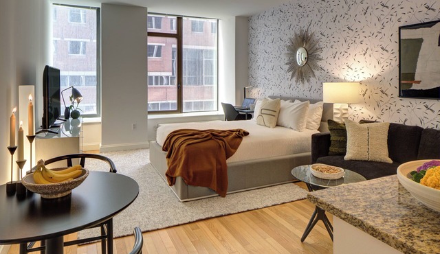 Studio in Great Financial District Location