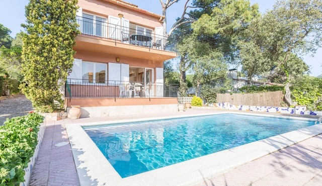 Studio in Spain near Beach & Mountain Views