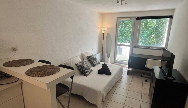 Studio in the center of Toulouse, 7 minutes by bike from Place Saint Pierre