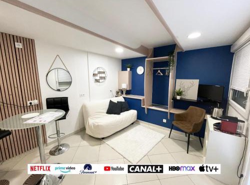 Studio indépendant au calme avec terrasse privative