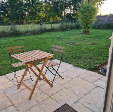Studio indépendant à la campagne, proche Paray le Monial