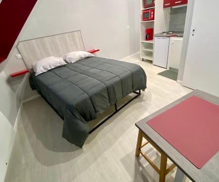 studio indépendant 800 m de la gare du Mans