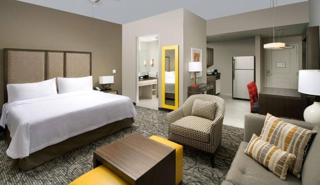 Studio King Suite Near Simpson Park MIA
