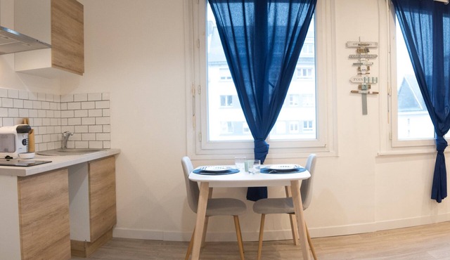 STUDIO "L'OCEANE" HYPERCENTRE WITH PARKING