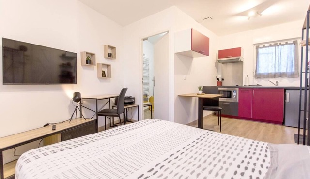 Studio Le Brivet City Center ☆ Parking ☆ Terrace