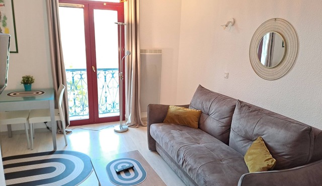 Studio Le Splendid 3-Star Hotel with Mountain View, Shared Garden and Wi-Fi