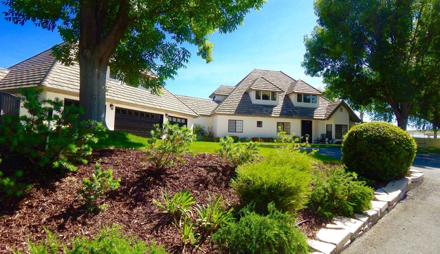 Studio Loft Apartment PERMITTED TEMECULA WINE COUNTRY VACATION HOME