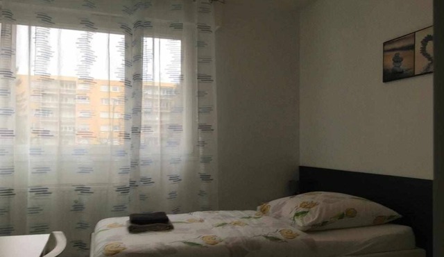 Studio Lora RM 840 E