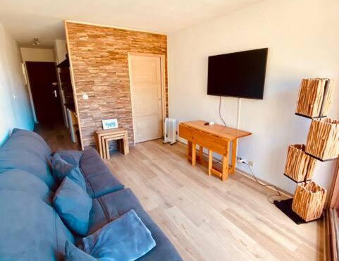 Studio lumineux avec casier à ski