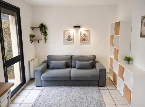 Studio lumineux avec exterieur