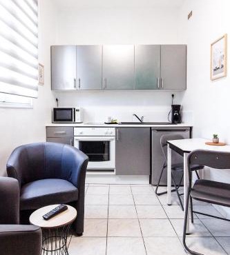 Studio lumineux idéalement situé