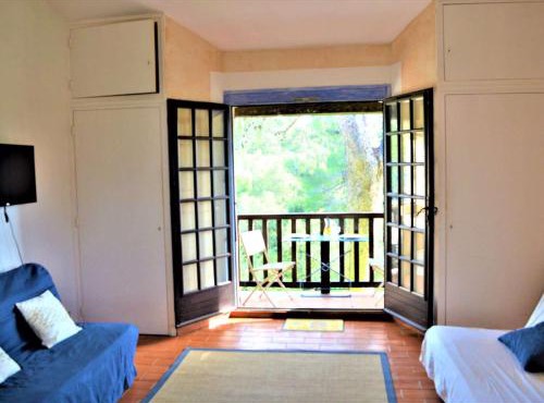 Studio lumineux proche plage avec parking à La Croix-Valmer - FR-1-226B-59