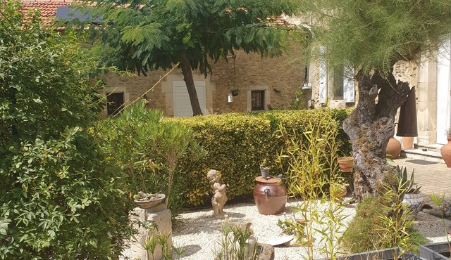 Studio Meublé Avec Cour Dans Propriété à la Campagne